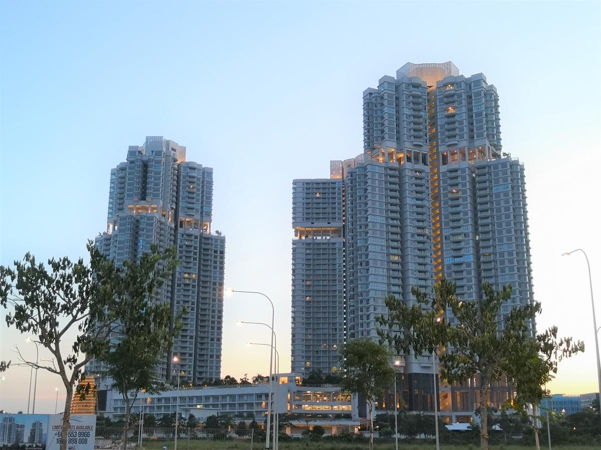 Teega Suites @ Ph Нусаяя Екстер'єр фото