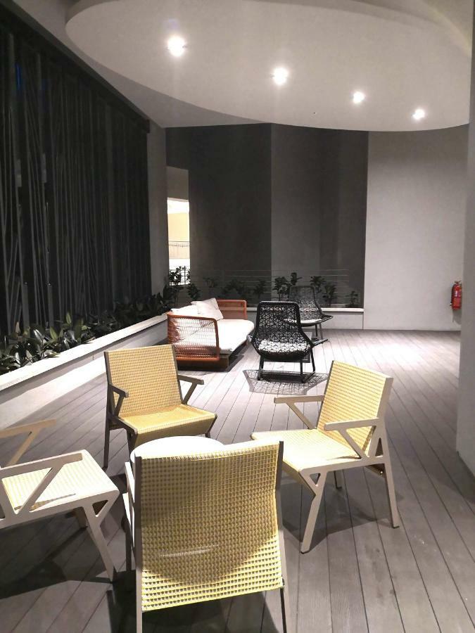 Teega Suites @ Ph Нусаяя Екстер'єр фото